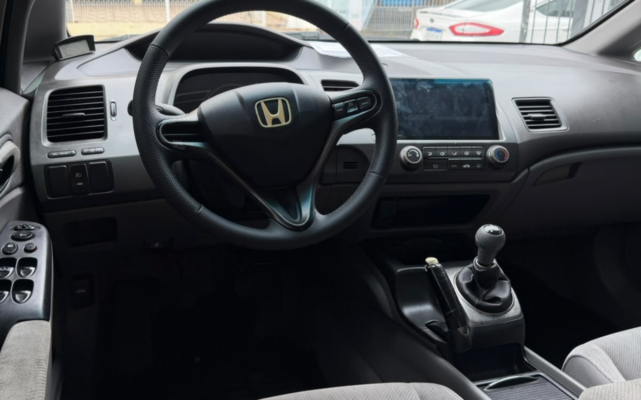 imagem-https://www.socarrao.com.br/sc-vehicle-images-prod/4441184/1792846594274-V2hhdHNBcHAgSW1hZ2UgMjAyNi0xMC0yMiBhdCAxMS4xNC40NiAoMykuanBlZw.jpeg