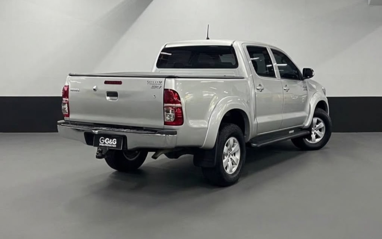 imagem-https://www.socarrao.com.br/sc-vehicle-images-prod/4441189/1792846778713-V2hhdHNBcHAgSW1hZ2UgMjAyNi0xMC0yMyBhdCAxOC4xOC41OCAoMSkuanBlZw.jpeg