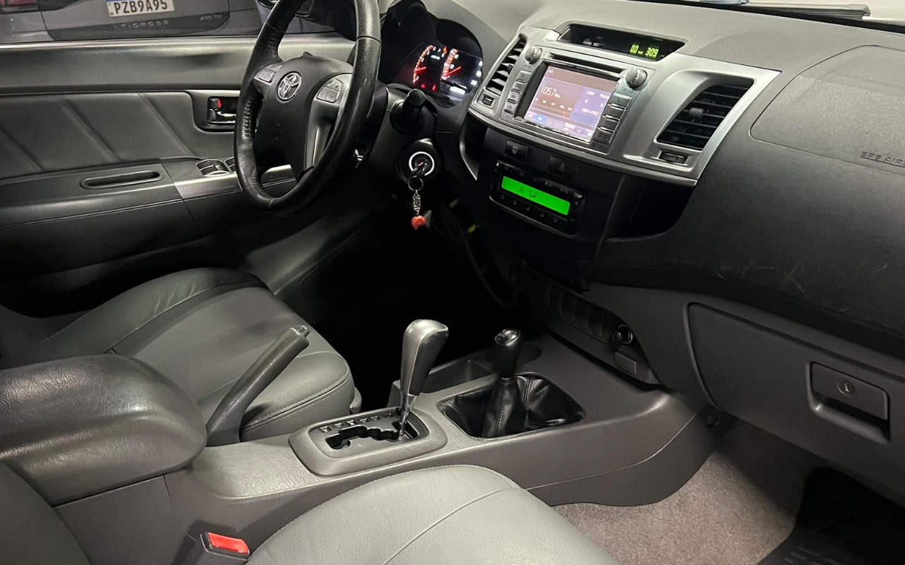 imagem-https://www.socarrao.com.br/sc-vehicle-images-prod/4441189/1792846779217-V2hhdHNBcHAgSW1hZ2UgMjAyNi0xMC0yMyBhdCAxOC4xOS4wMCAoMikuanBlZw.jpeg