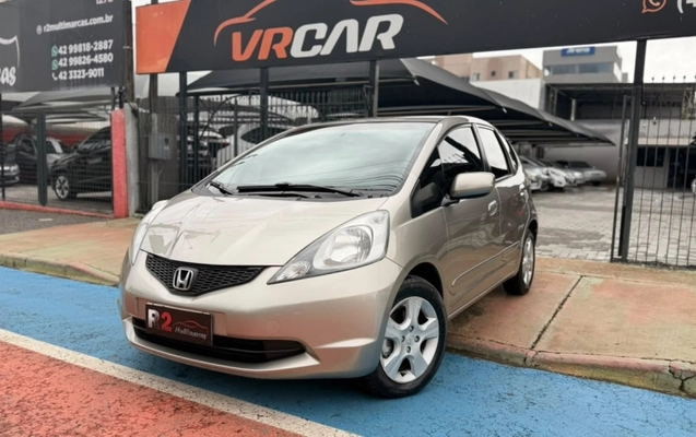 imagem-https://www.socarrao.com.br/sc-vehicle-images-prod/4441192/1792846873736-BR4YM6HkBMVm63uTUq0e6NoepwifzR5t.jpg