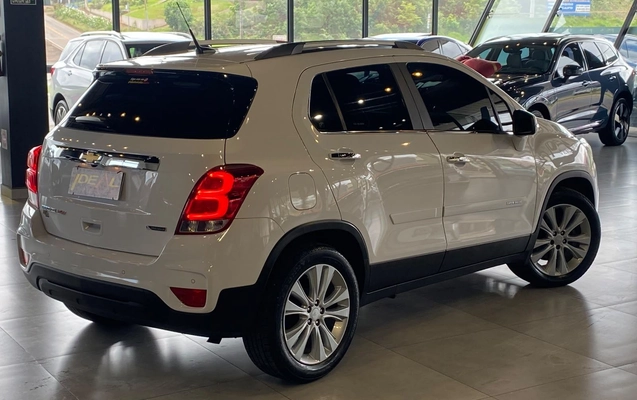 imagem-https://www.socarrao.com.br/sc-vehicle-images-prod/4441196/1792847002749-bd00563373b34bd1a3651073f94ce4cc_1792846938561.jpg