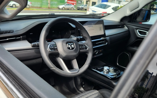 imagem-https://www.socarrao.com.br/sc-vehicle-images-prod/4441198/1792847063533-f92f3343-c082-4f6b-b3a8-8ca28b50ab1f.jpg