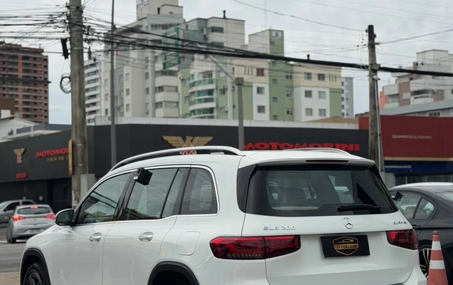 imagem-https://www.socarrao.com.br/sc-vehicle-images-prod/4441230/1792848191686-gb-15ef860.jpeg