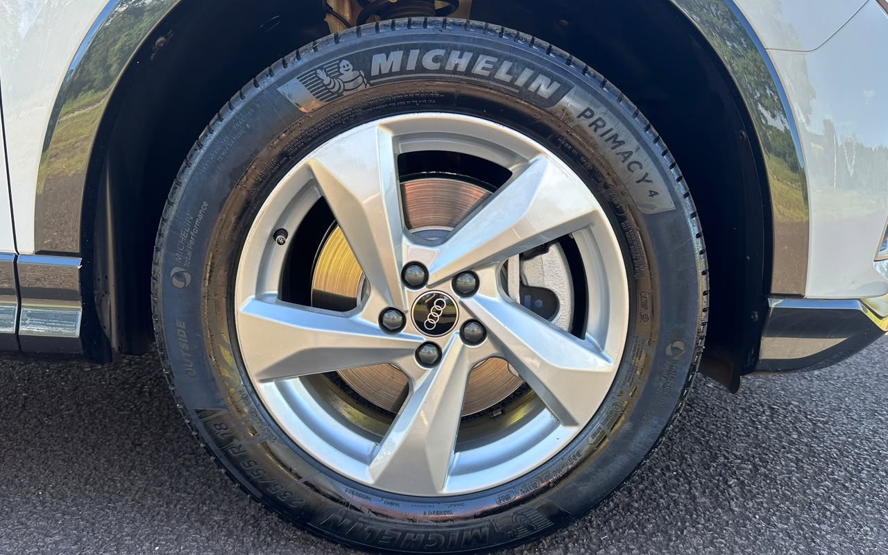 imagem-https://www.socarrao.com.br/sc-vehicle-images-prod/4441240/1792848583779-V2hhdHNBcHAgSW1hZ2UgMjAyNi0xMC0yNCBhdCAxMC4yMC4wOC5qcGVn.jpeg