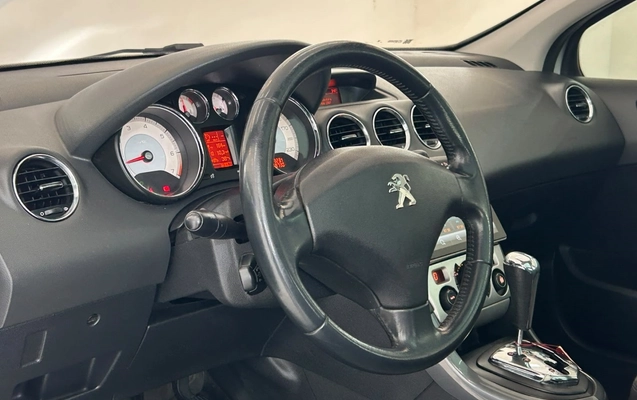 imagem-https://www.socarrao.com.br/sc-vehicle-images-prod/4441255/1792848877898-12_101302.jpg