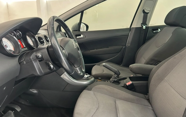 imagem-https://www.socarrao.com.br/sc-vehicle-images-prod/4441255/1792848877900-16_101302.jpg
