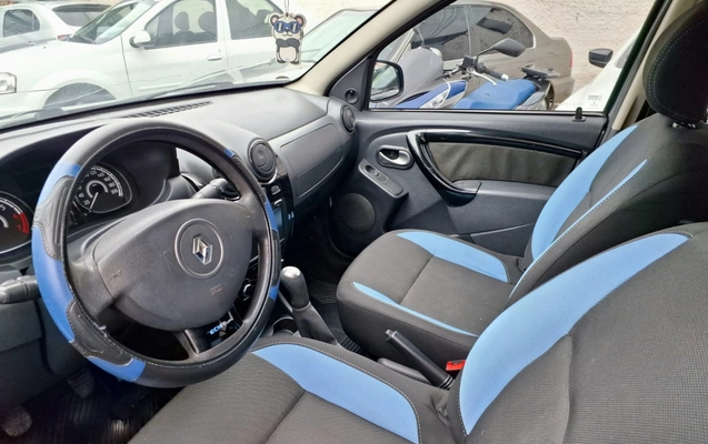 imagem-https://www.socarrao.com.br/sc-vehicle-images-prod/4441256/1792848963970-7_103533.jpg