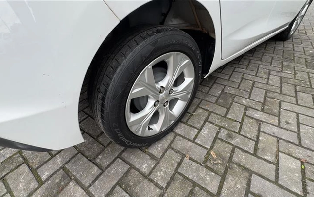 imagem-https://www.socarrao.com.br/sc-vehicle-images-prod/4441257/1792849011762-SIQ-9C09_13.jpg