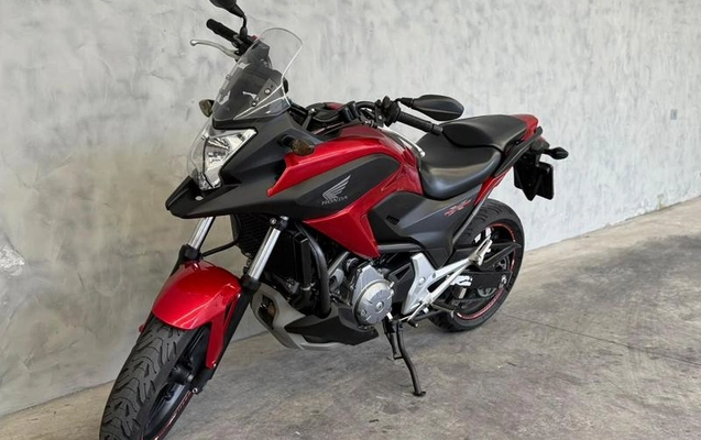 imagem-https://www.socarrao.com.br/sc-vehicle-images-prod/4441259/1792852138103-8600741_0_B_2570b6e837.jpeg