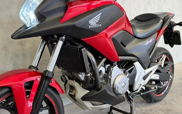 imagem-https://www.socarrao.com.br/sc-vehicle-images-prod/4441259/1792852138113-8600741_2_B_14df70fdab.jpeg