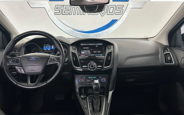 imagem-https://www.socarrao.com.br/sc-vehicle-images-prod/4441264/1792849221070-4_101726.jpg