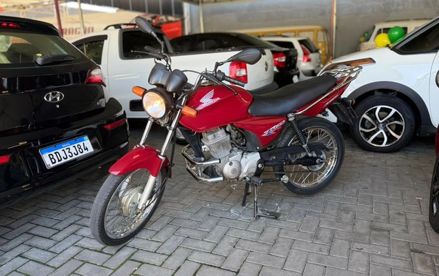imagem-https://www.socarrao.com.br/sc-vehicle-images-prod/4441280/1792849609897-f42f8cba-bab8-493f-b987-d82b438403f7.jpg