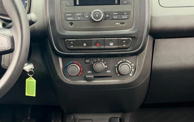 imagem-https://www.socarrao.com.br/sc-vehicle-images-prod/4441289/1792849827769-69436adcb76a8ee88.jpg