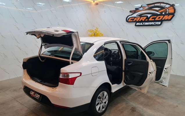 imagem-https://www.socarrao.com.br/sc-vehicle-images-prod/4441290/1792849831588-MjAyNjEwMjNfMTgwMDMwLmpwZw.jpg