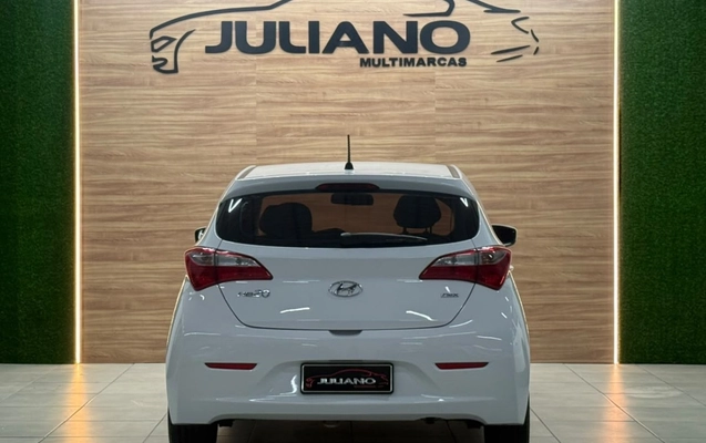 imagem-https://www.socarrao.com.br/sc-vehicle-images-prod/4441293/1792850099790-Zswn71zexSqahcKLI4HcdHSqQJd6sgY9.jpg