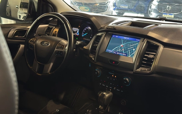 imagem-https://www.socarrao.com.br/sc-vehicle-images-prod/4441299/1792850203787-6fb2300ce5764a52a1e2179d110031a0_1792850117178.jpg