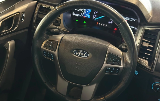imagem-https://www.socarrao.com.br/sc-vehicle-images-prod/4441299/1792850203788-31a71539b3e84b52a16a8e0af9fd9a83_1792850117182.jpg