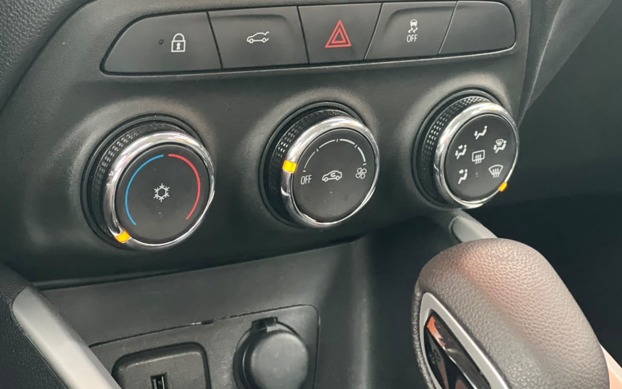 imagem-https://www.socarrao.com.br/sc-vehicle-images-prod/4441304/1792850450905-V2hhdHNBcHAgSW1hZ2UgMjAyNi0xMC0yMyBhdCAxNy4wOS41MS5qcGVn.jpeg