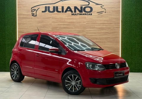 Volkswagen Fox 2010 Vermelho — foto 1 de 3