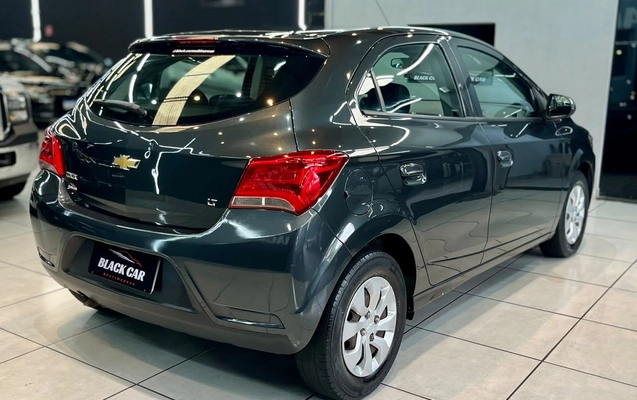 imagem-https://www.socarrao.com.br/sc-vehicle-images-prod/4441314/1792850775951-49fed97cd0904968ab324365ea2003ab_1792848299783.jpg
