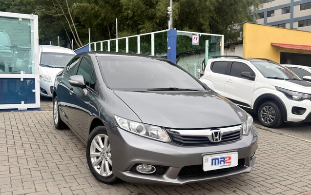 imagem-https://www.socarrao.com.br/sc-vehicle-images-prod/4441322/1792850973843-003_53c9b213f692b5289fc6ff603b7b818b.jpg