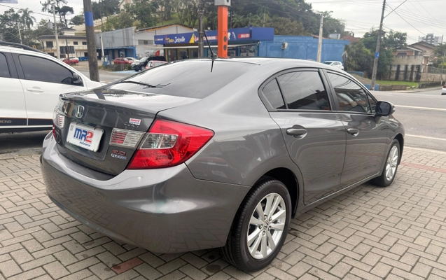 imagem-https://www.socarrao.com.br/sc-vehicle-images-prod/4441322/1792850973852-003_bceaa422182d867e9dbda27a6b5cc979.jpg