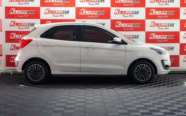 imagem-https://www.socarrao.com.br/sc-vehicle-images-prod/4441328/1792851166298-R3RVUx8TPOCnMdjsEgtKjRDIyaE8iAPk.jpg