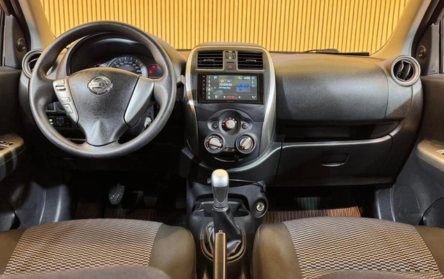 imagem-https://www.socarrao.com.br/sc-vehicle-images-prod/4441337/1792851321765-8568982_12_B_354834fb82.jpeg