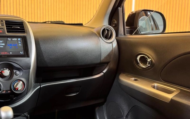 imagem-https://www.socarrao.com.br/sc-vehicle-images-prod/4441337/1792851321769-8568982_14_B_41f665d3de.jpeg