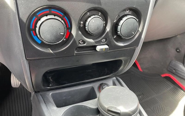 imagem-https://www.socarrao.com.br/sc-vehicle-images-prod/4441349/1792851942125-8595489_9_B_583c8dca66.jpeg