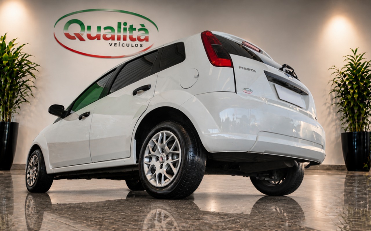 imagem-https://www.socarrao.com.br/sc-vehicle-images-prod/4441371/1792852722063-MDkucG5n.png