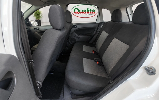 imagem-https://www.socarrao.com.br/sc-vehicle-images-prod/4441371/1792852722341-MTMucG5n.png