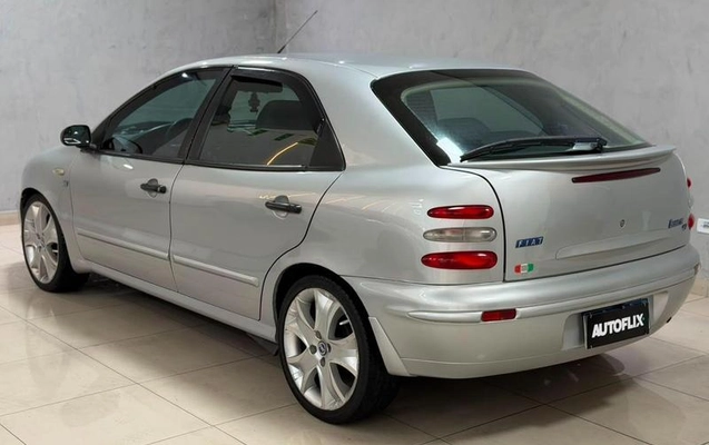 imagem-https://www.socarrao.com.br/sc-vehicle-images-prod/4441373/1792852781401-8228827_13_B_d0e526542f.jpeg