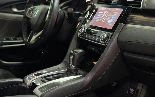 imagem-https://www.socarrao.com.br/sc-vehicle-images-prod/4441382/1792853028047-8172815_1_B_0ff65950fe.jpeg