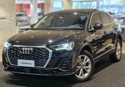 Audi Q3 2023 Preto — foto 1 de 3