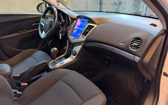 imagem-https://www.socarrao.com.br/sc-vehicle-images-prod/4441385/1792853120474-8579643_8_B_c4b185844f.jpeg