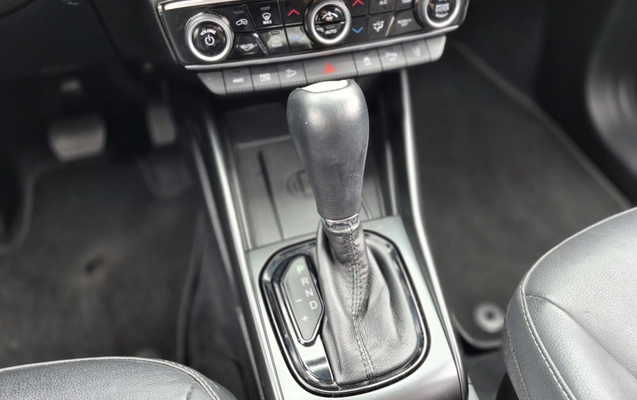 imagem-https://www.socarrao.com.br/sc-vehicle-images-prod/4441396/1792853418150-003_665496dd2f7e62d5893d414c07484cf3.jpg