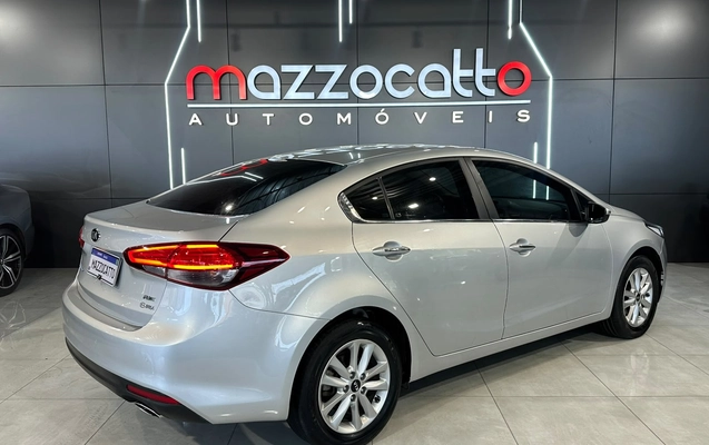 imagem-https://www.socarrao.com.br/sc-vehicle-images-prod/4441403/1792853561039-003_6269a1d05f978a3a7eac81493c531bdd.jpg