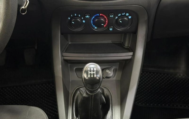imagem-https://www.socarrao.com.br/sc-vehicle-images-prod/4441408/1792854623091-8223436_6_B_5895f6399a.jpeg