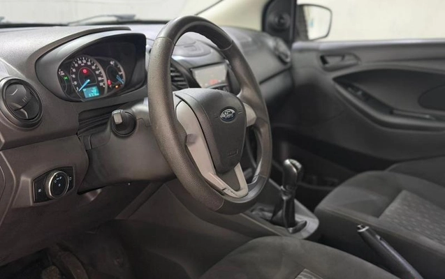 imagem-https://www.socarrao.com.br/sc-vehicle-images-prod/4441408/1792854623110-8223436_12_B_e9d3cf1e83.jpeg