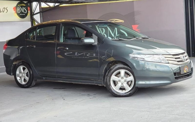 imagem-https://www.socarrao.com.br/sc-vehicle-images-prod/4441426/1793039470539-8580472_7_B_0667a72899.jpeg