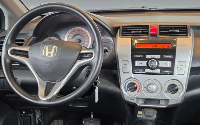 imagem-https://www.socarrao.com.br/sc-vehicle-images-prod/4441426/1793039470552-8580472_0_B_b2063d8fb2.jpeg