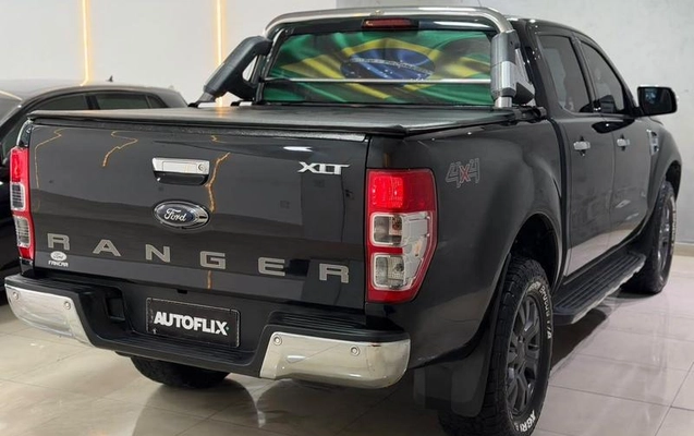 imagem-https://www.socarrao.com.br/sc-vehicle-images-prod/4441432/1792854438061-8555788_2_B_0167a9d2a7.jpeg
