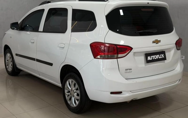 imagem-https://www.socarrao.com.br/sc-vehicle-images-prod/4441438/1792854599484-8428278_13_B_deb94ea367.jpeg