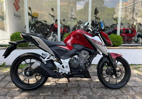Honda CB 300F Twister Flex 2026 Vermelho — foto 1 de 3