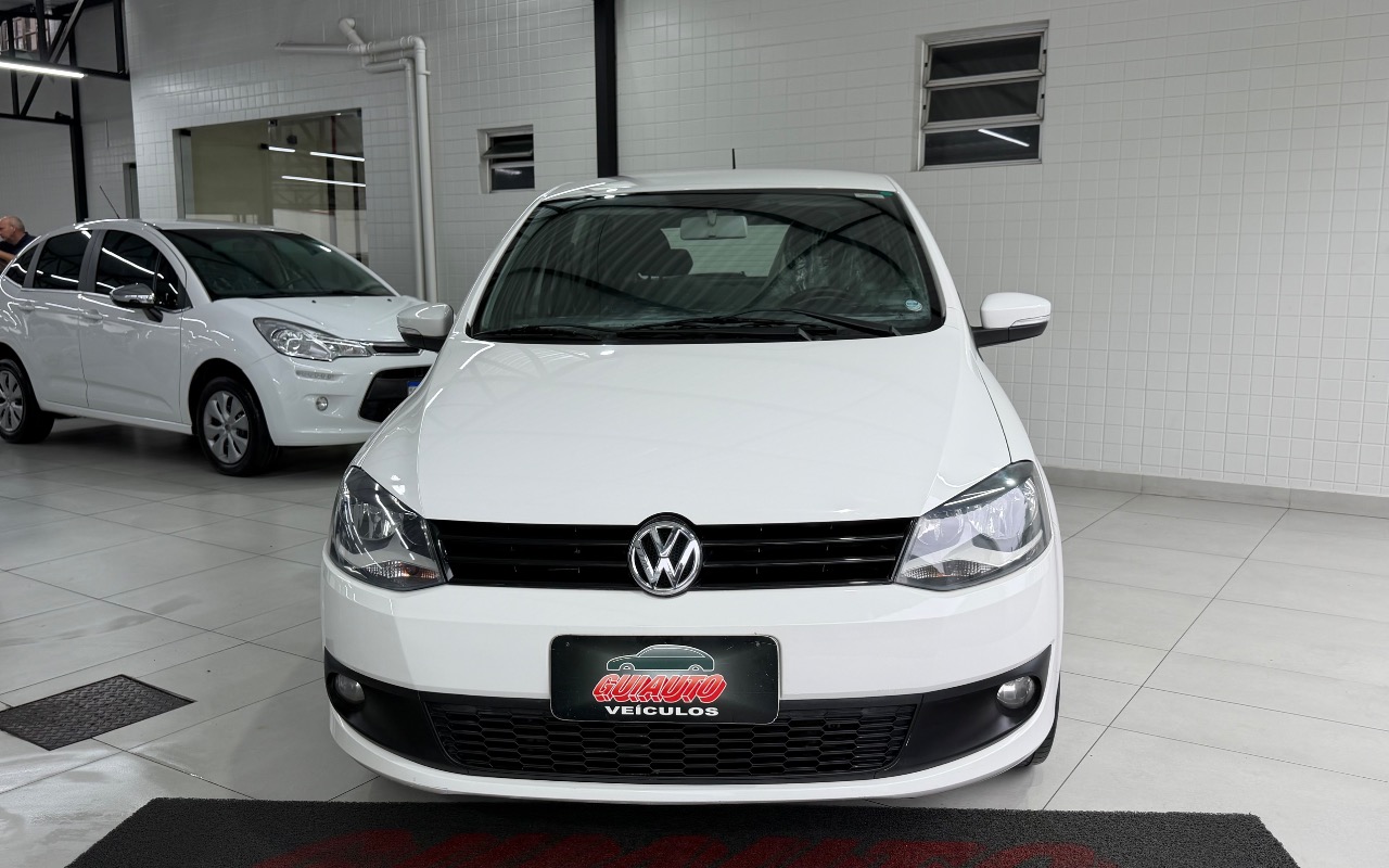 Volkswagen Fox 2011 Branco — foto 1 de 3