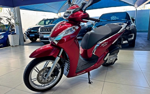imagem-https://www.socarrao.com.br/sc-vehicle-images-prod/4441486/1792856373949-N4Md478uOJQYrD5DSwSMCFy6sbKzveRp.jpg