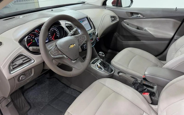 imagem-https://www.socarrao.com.br/sc-vehicle-images-prod/4441500/1792856897741-8598310_8_B_861ca601c3.jpeg
