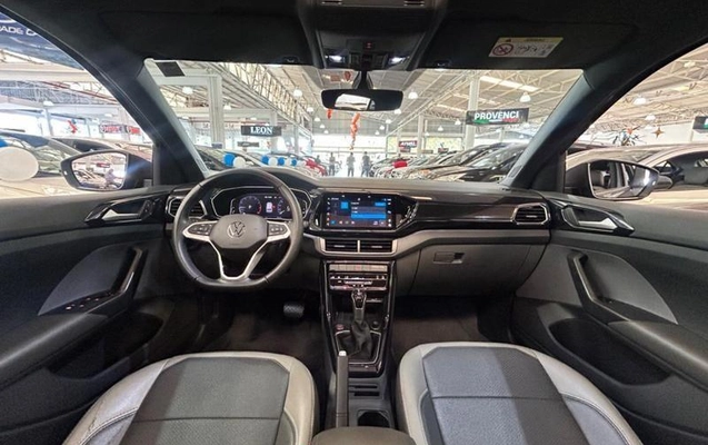 imagem-https://www.socarrao.com.br/sc-vehicle-images-prod/4441513/1792857592495-8596860_8_B_865684d90f.jpeg