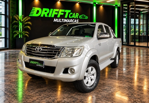 Toyota Hilux 2012 Prata — foto 1 de 3